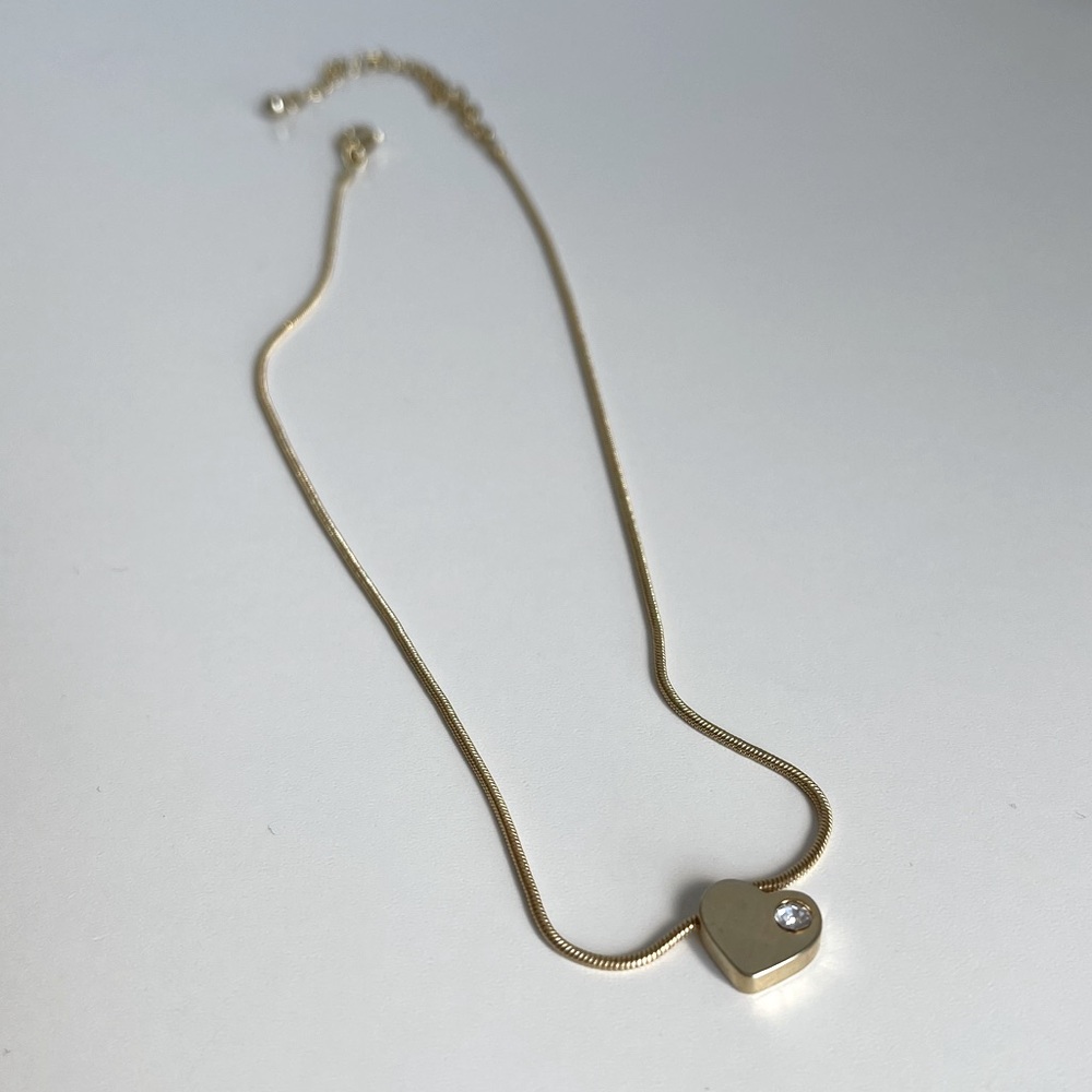 ☀️3/15$ NWOT Golden Necklace with Heart and Rhinestone Charm